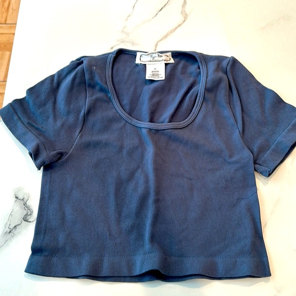 Hippie Rose dusty blue crop top, medium - Picture 1 of 5